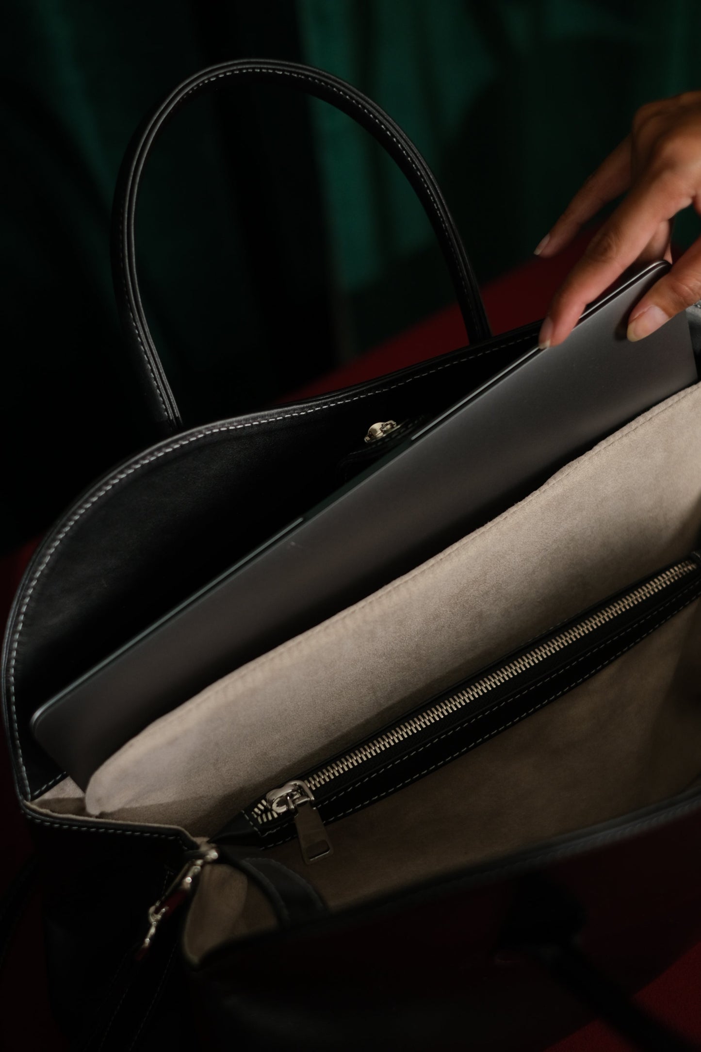 The Has - Orlene 40' in Nappa Black | 100% Genuine Leather