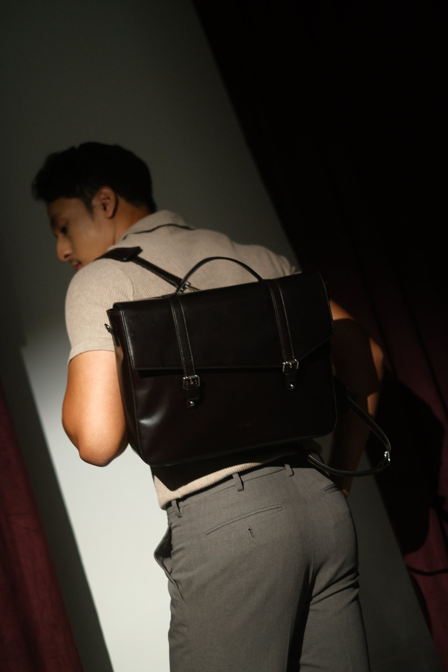 The Has - Sal 36' in Pull-up Oiled Coffee Black | 100% Genuine Leather